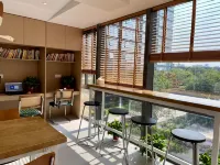 Lvxiaoman Girls' Youth Hostel (Baijiahu Subway Station Branch)