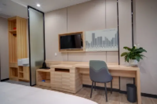 天然酒店（南寧火車東站店）