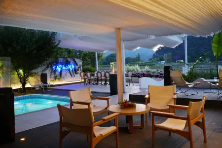 Liujian Qingshe Hotel