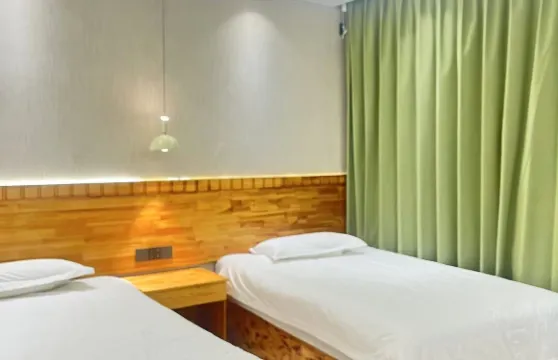 盛豪賓館（額爾古納哈薩爾廣場店）