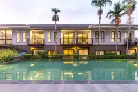โรงแรม เดอะ เลค ฉลอง - สระว่ายน้ำแบบอินฟินิตี้