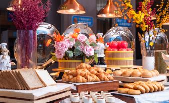 Holiday Inn Express Shenzhen Longhua (Dalang Business District)