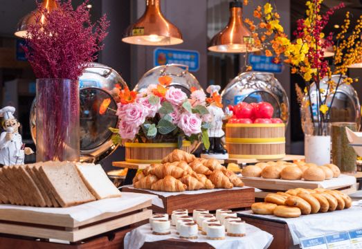 호텔 입구 및 로비