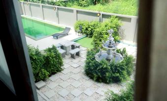 RQ Bangkok Sukhumvit 107 by Collection O