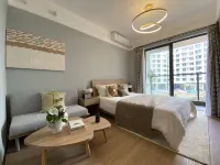 Little Yellow Duck International Health and Wellness Mansion Hotel Hotels in Lingshui