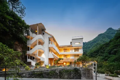 Anji Sujian • Suxi Yuye Yujifeng Hot Spring Resort Hotel (Zhebei Grand Canyon Branch) Hotels in Anji