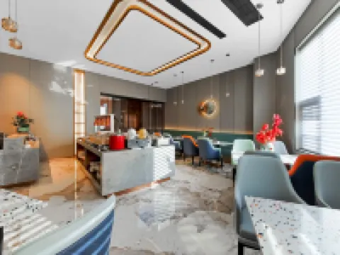 CLOUDS HOTEL Hotels in Chishui
