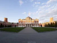 Petroff Palace Boutique Hotel Hotels near Podmoskovnaya