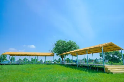 DoulegenLuxury nomad camp Hotels in 