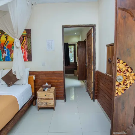 The Tanis Beach Resort Nusa Lembongan Отели рядом с достопримечательностью «Пляж Тамаринд»
