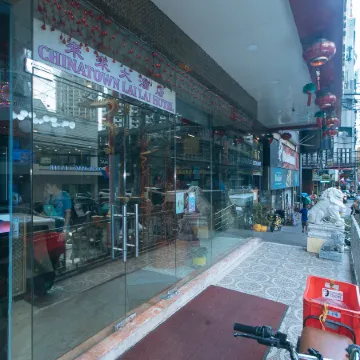 Chinatown Lai Lai Hotel by RedDoorz