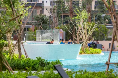 Hera House | Vinhomes Grand Park | Công Viên Nước + Trung tâm thương mại + Bãi biển + Hồ Bơi Các khách sạn gần Tôn Hoa Sen - Cửa Hàng Quận 9