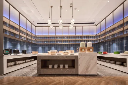 Merlinhod Hotel (Yinchuan Lanxigu Shangwu Square) Отели рядом с достопримечательностью «Yuhuang Pavilion»