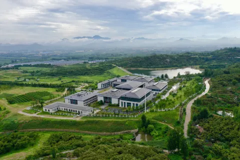 Mengyin Menglianggu Yimeng spiritual education training center hotel