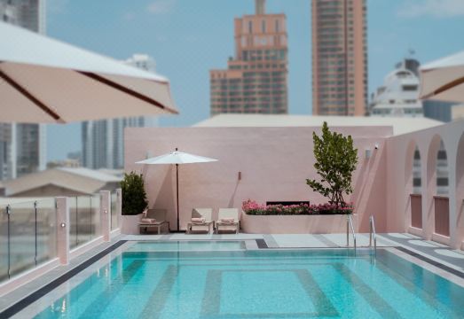 밸리 스위트 수쿰윗 객실