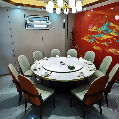 Huadu Hotel
