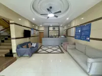 Shixing Xinjia Business Hotel