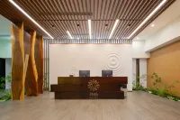 Floral Hotel·Moonlit Lake Hotel(Wuxi East Station Store)