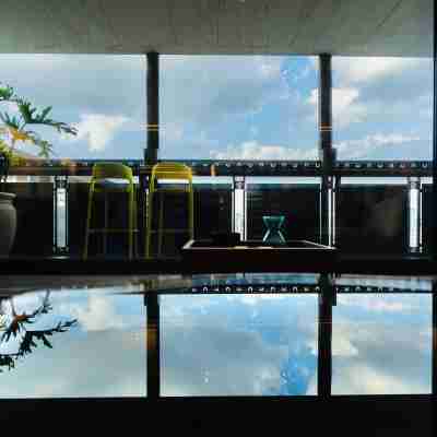 Cloudscape Apartment Hotel Exterior