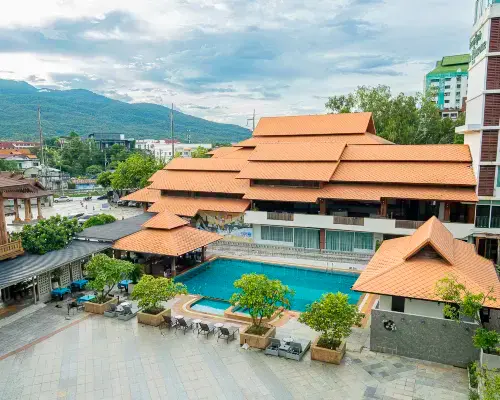 Khum Phucome Hotel Hôtels à proximité de : Temple Doi Sutheap