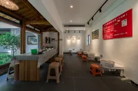 Qilian Jingshe Hotel a Jingdezhen