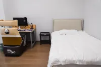 Zhiyin E-Sports Hotel (Shifu East Road) Hotels in Ruichang