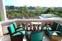 泗水科斯特48號旅館