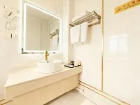 Xinyuan Hotel (Shangnan Railway Station Cultural Square)