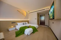 Totoro Spirit (Xinzheng Sias International College Store)