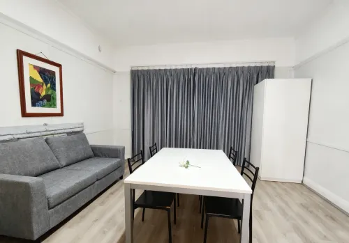 homeaway burwood Hotel di Five Dock