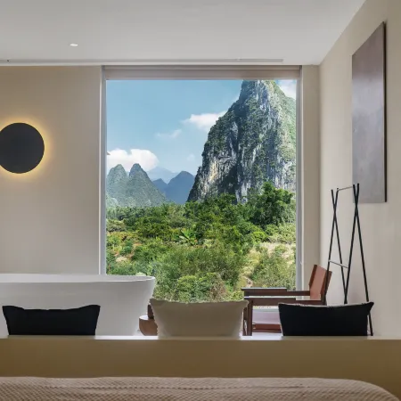 Shili Jiangwan Hotel (Yangshuo 20 Yuan Scenic Area)