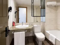 Rafaelhoteles Atocha Hotels near Retiro