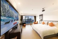 Houde Nanquanshan Hotel - parking