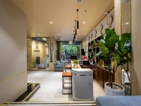 A25 Premium Hotel  - 277 Le Thanh Ton Hotels near District 1