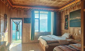 Meiliyue Residential Homestay(Feilaisi Meili Snow Mountain Scenic Area Store)