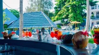 Protels La Plage - bar