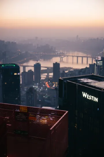 Cloud 51·High-altitude Quanjiang View Hotel (Chongqing Jiefangbei Cloud Eye)