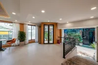 Cherry Apartment - Thao Dien Centre Hotels near District 2