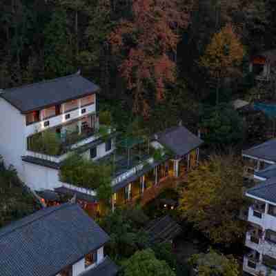 鳳凰雪晴集·人文半山民宿（鳳凰古城店） Hotel Exterior