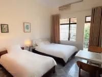 Hoe Stay - Where to stay Hotels near Long Bien
