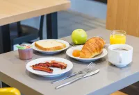 B&B Hotel Angers 1 Beaucouzé - breakfast