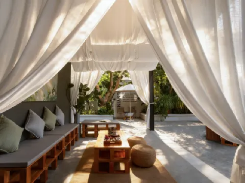 巡隱·Wildness Luxury 野奢避世親子美宿（深圳較場尾沙灘店） 大鵬新區酒店