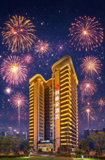BY ARTOUR HOTEL