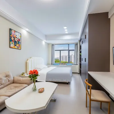 Meet the Stars · Boutique Apartment (Huzhou South Taihu Wuyue Plaza) Hotels near Huzhou City Planning Exhibition Hall