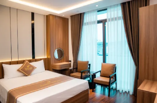 Viet Phuong Center Hotel ニンビン・スタジアム周辺のホテル
