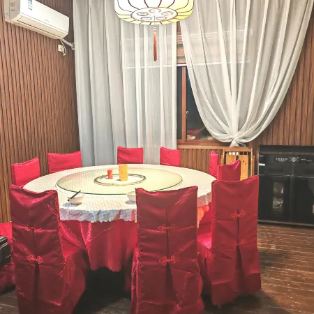 Shuixianlou Holiday Hotel (Gaoyi Ridge Scenic Area)