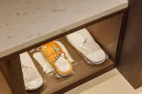 Pros-Para International Hotel - parcheggio