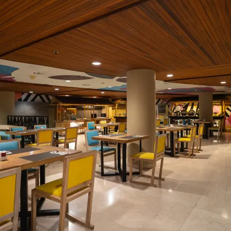 Bedrock Hotel Kuta Отели рядом с достопримечательностью «Пляж Джерман»