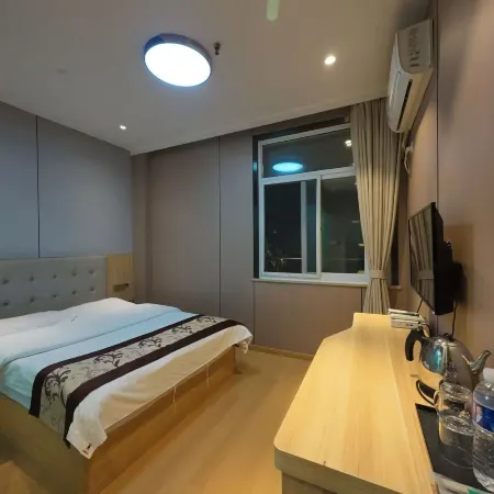 Luzhou Meicheng Hotel (Hefei Fuyang North Road Luyang Data Industrial Park)