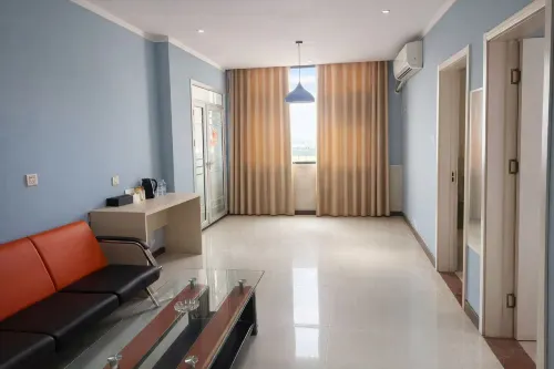 Xihua Rongyue Boutique Hotel - parking